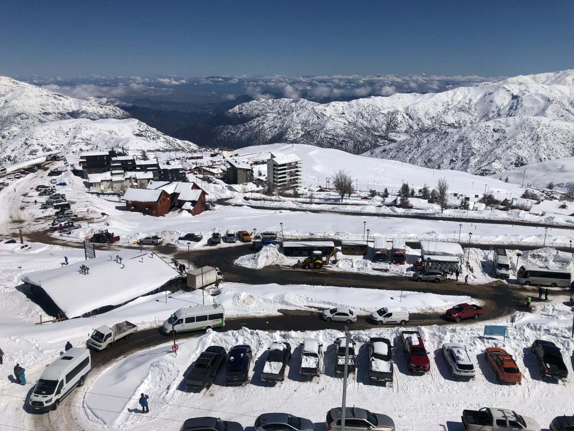 Departamentos Alojamiento Oficial Gran Parador Ski In - Out, Centro De Ski El Colorado, Farellones - Unico Con Descuentos En Servicios Del Centro De Ski Luaran gambar